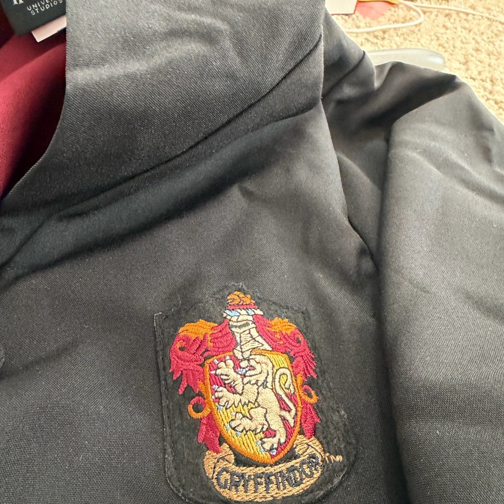 Authentic Universal studio Gryffindor Wizard Robe - image 5